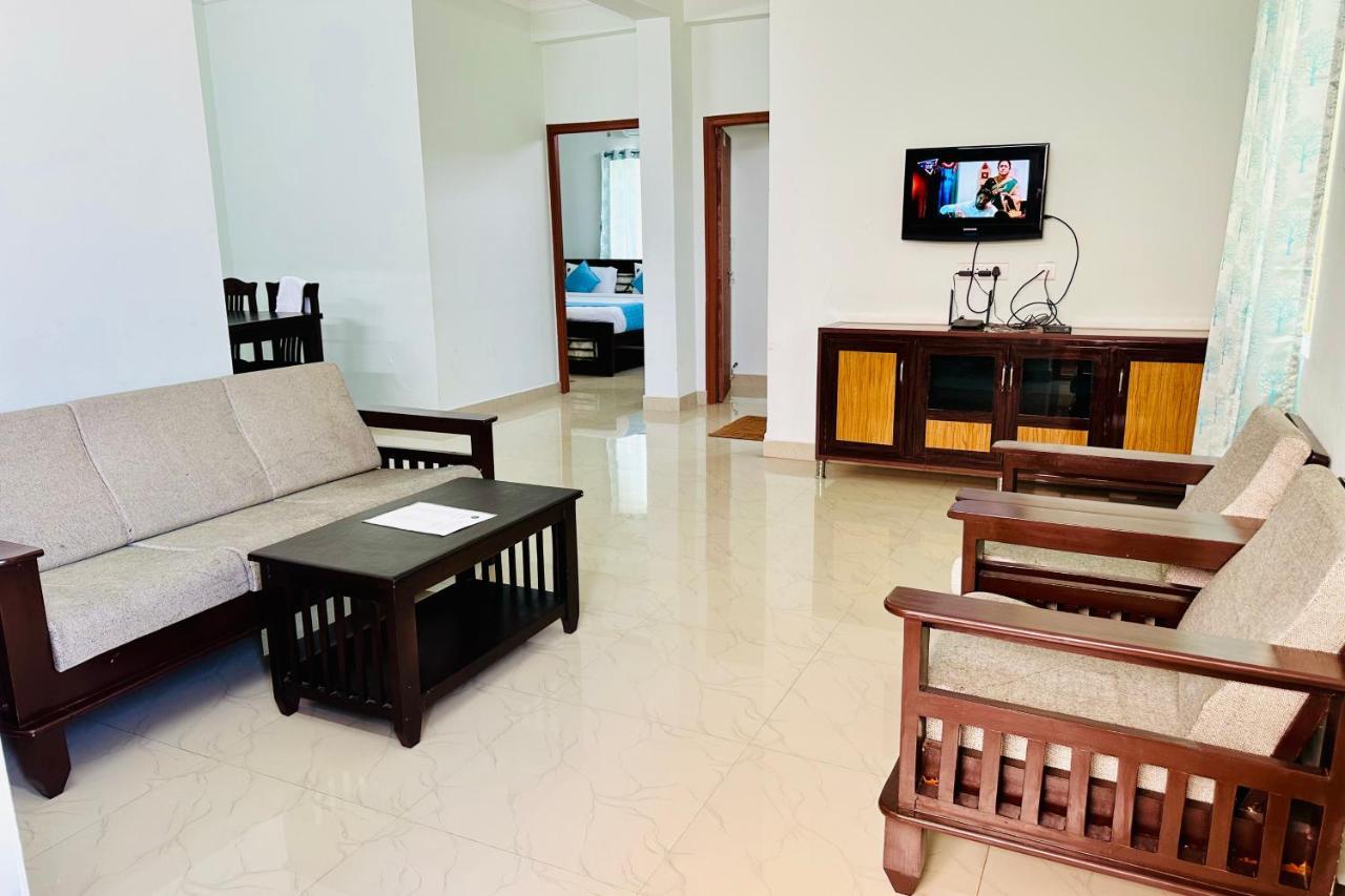 Truelife - Family Suites - Ps4 Veg Restaurant, On Way To Balaji Temple - 2Bhk Ac Apartments - Coffee Tea Milk - Super Fast Wifi, Kitchen, Smart Tv, Parking - Easy Access To Airport, Railway Station And To All Temples - Top Service With Lots Of Love 蒂鲁帕蒂 外观 照片