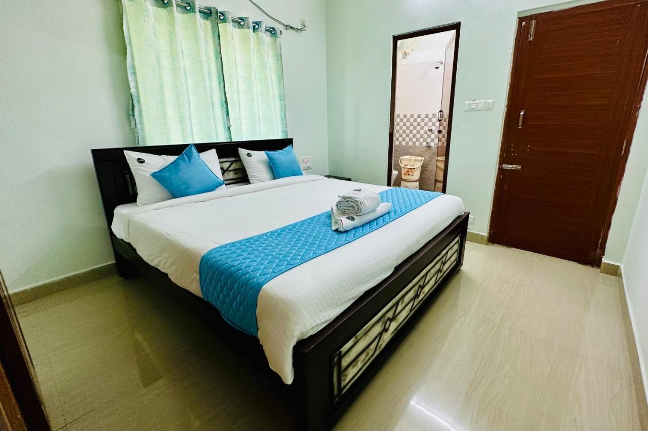 Truelife - Family Suites - Ps4 Veg Restaurant, On Way To Balaji Temple - 2Bhk Ac Apartments - Coffee Tea Milk - Super Fast Wifi, Kitchen, Smart Tv, Parking - Easy Access To Airport, Railway Station And To All Temples - Top Service With Lots Of Love 蒂鲁帕蒂 外观 照片
