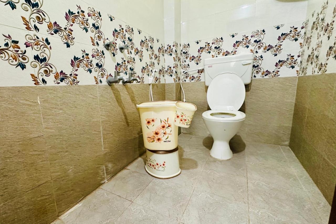 Truelife - Family Suites - Ps4 Veg Restaurant, On Way To Balaji Temple - 2Bhk Ac Apartments - Coffee Tea Milk - Super Fast Wifi, Kitchen, Smart Tv, Parking - Easy Access To Airport, Railway Station And To All Temples - Top Service With Lots Of Love 蒂鲁帕蒂 外观 照片